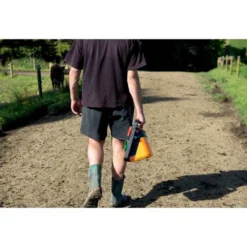 Gallagher™ S40 Solar Fence Energizer -FENCING Sales 7415277 3